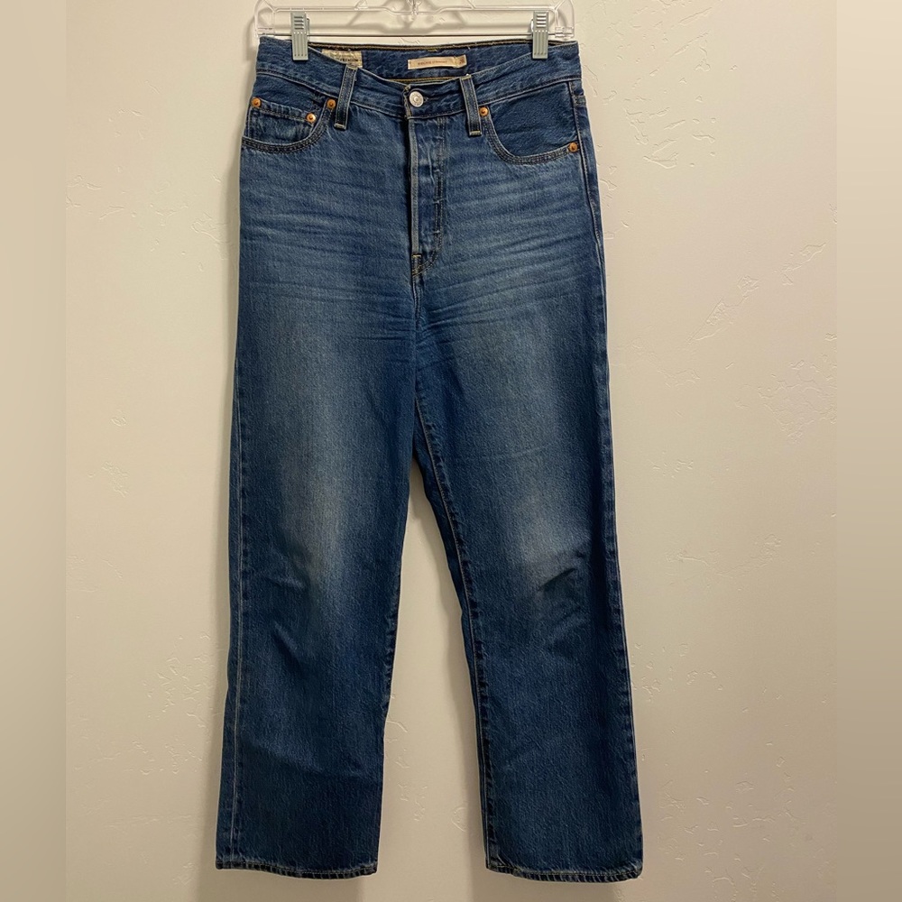 Levi’s Ribcage Straight jeans, size 26